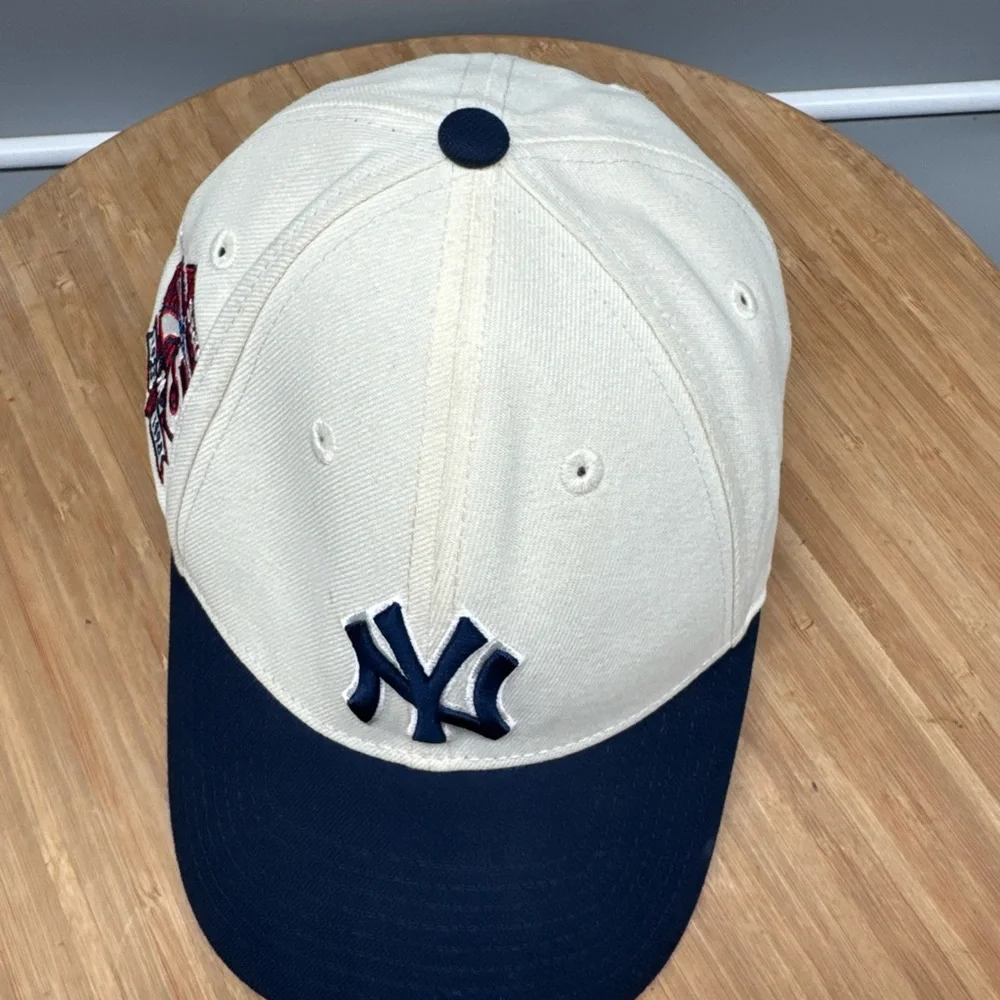New York Yankees MLB New Era 9Forty A-Frame Snapback 75 Years World Series Patch